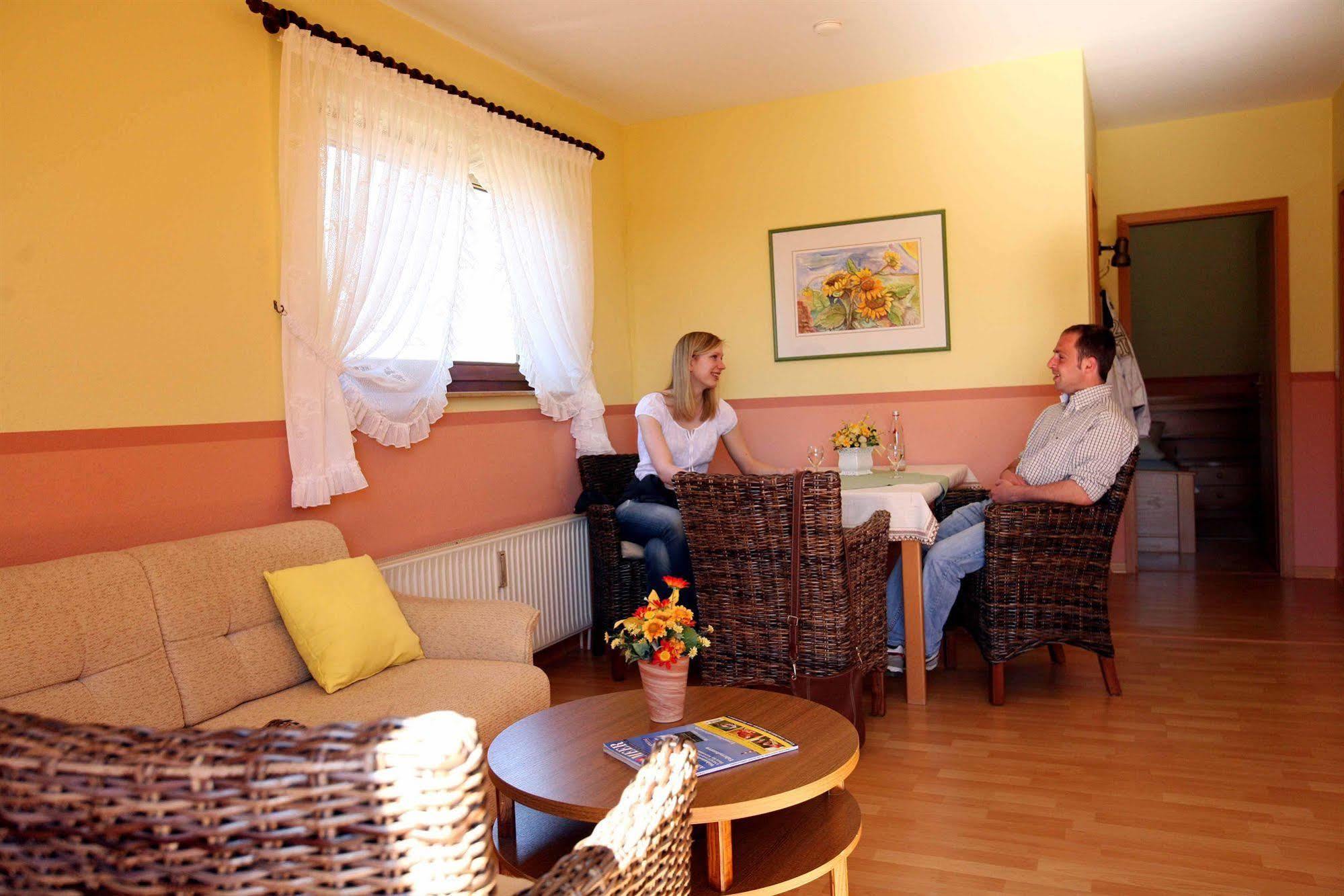 Hotel & Restaurant Schlei-Liesel Güby Exteriör bild